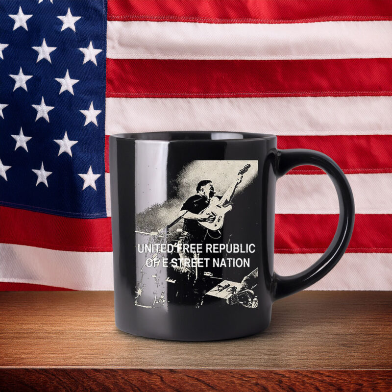 Land Of Hope & Dreams American Tour “United Free Republic” Mug